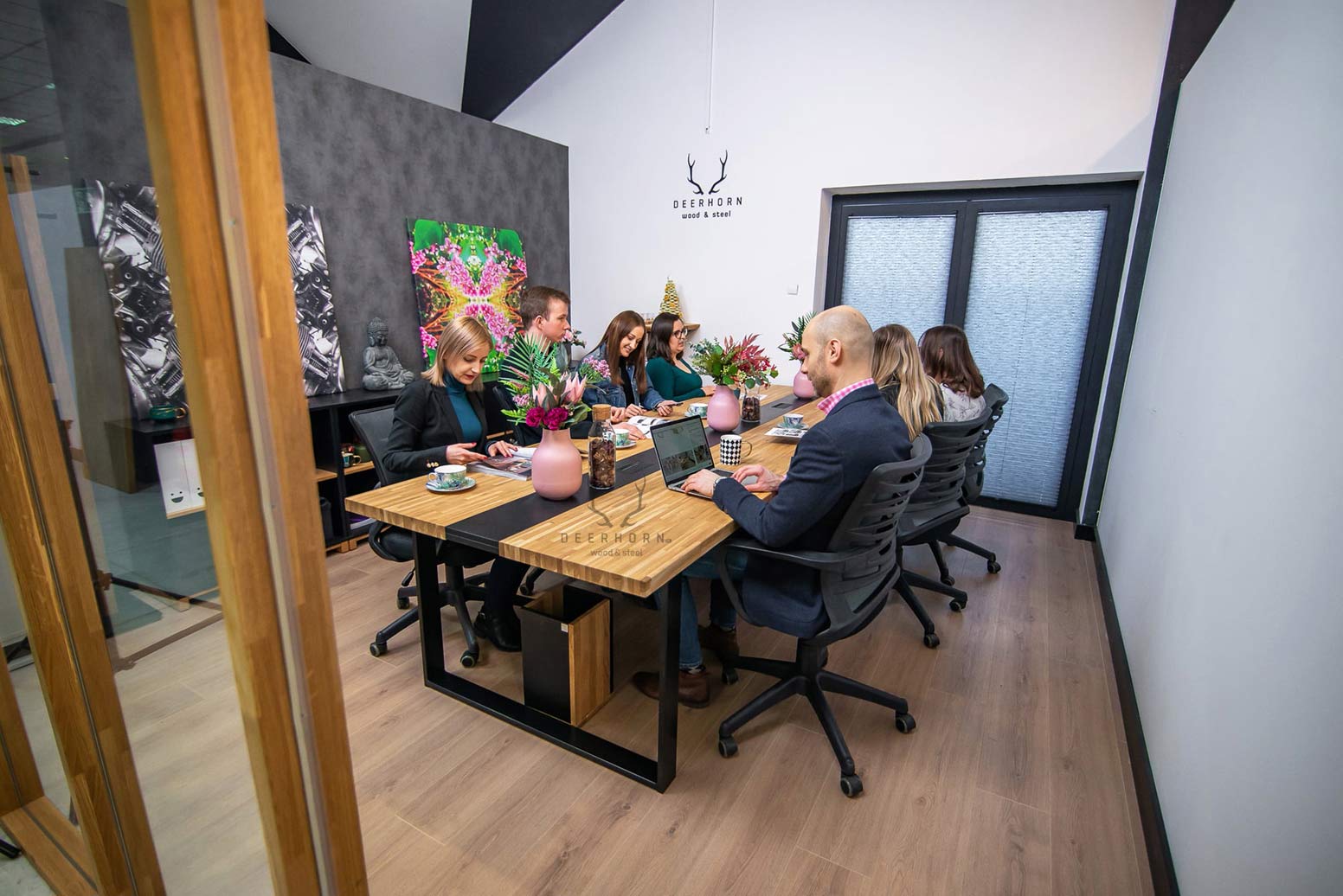 Table de conférence avec plateau en bois 320x110cm avec trous pour câbles