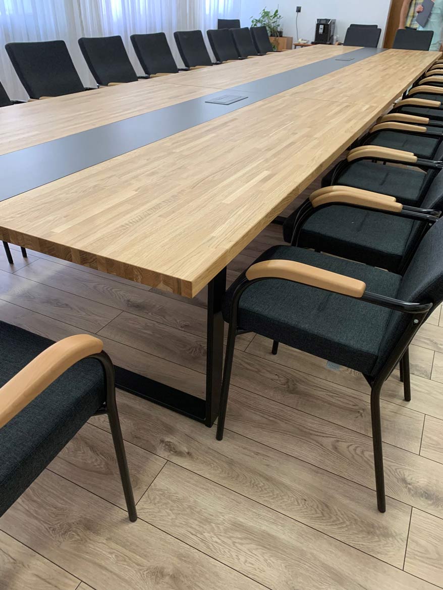 Table de conférence record avec plateau en bois 600x150cm