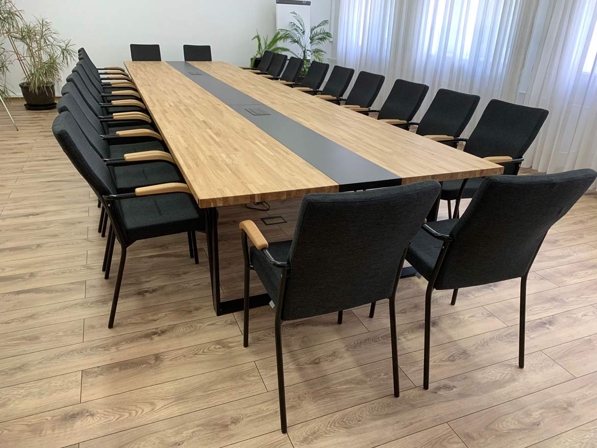 Table de conférence record avec plateau en bois 600x150cm