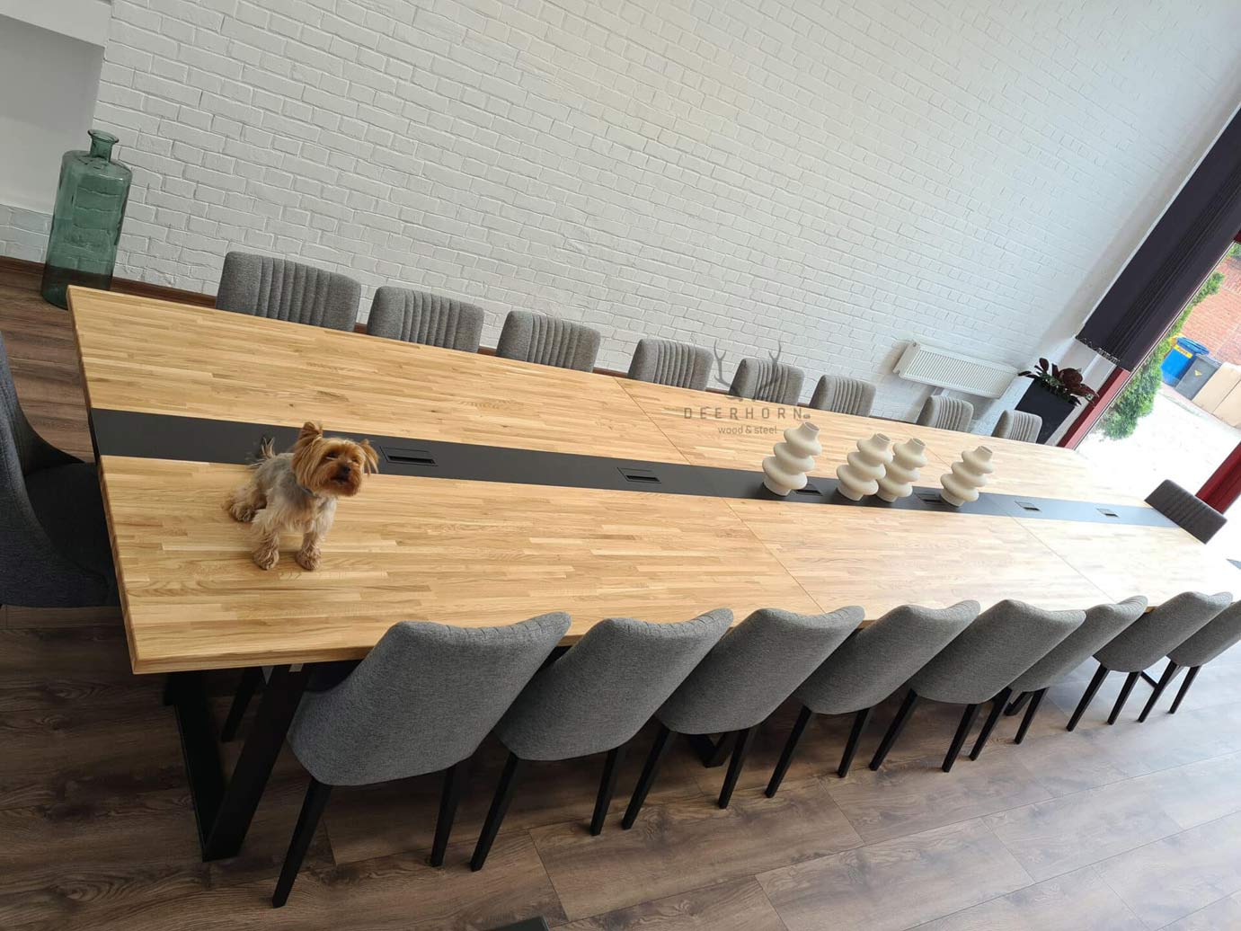 Table de conférence record avec plateau en bois 600x150cm