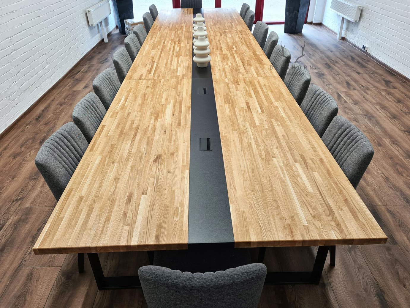 Table de conférence record avec plateau en bois 600x150cm