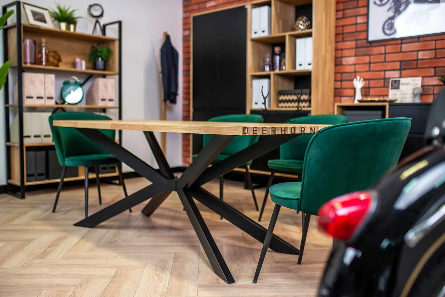 Table araignée en bois massif avec pied en métal 180x100cm