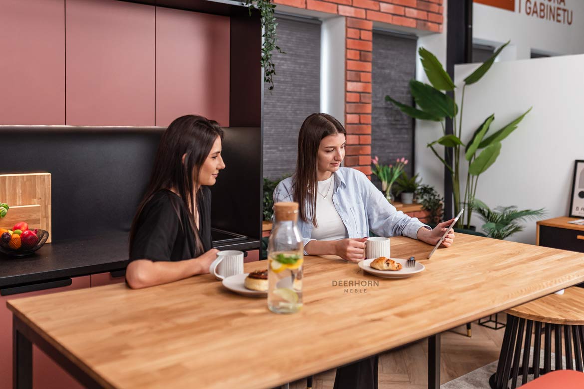 Table rectangulaire pour bureau et salle à manger de style contemporain