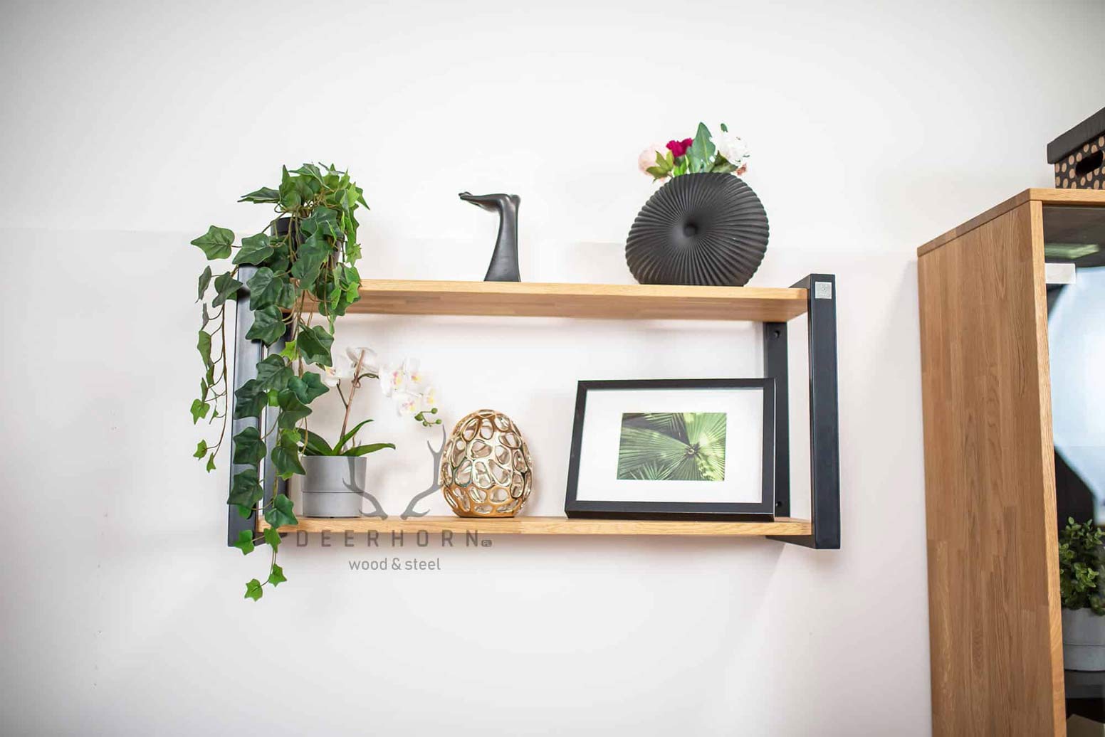 Etagère suspendue de style loft en bois et métal