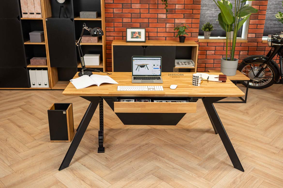 Bureau moderne blanc avec plateau en bois et blenda