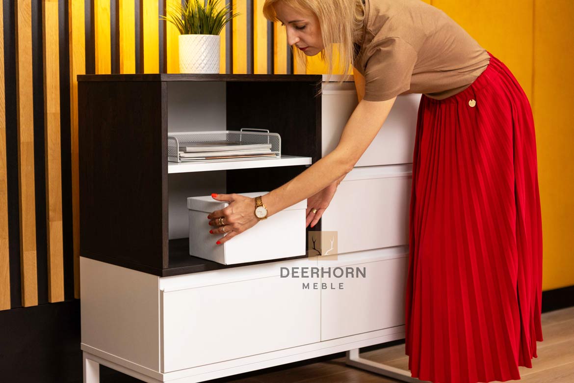 Commode haute, blanche