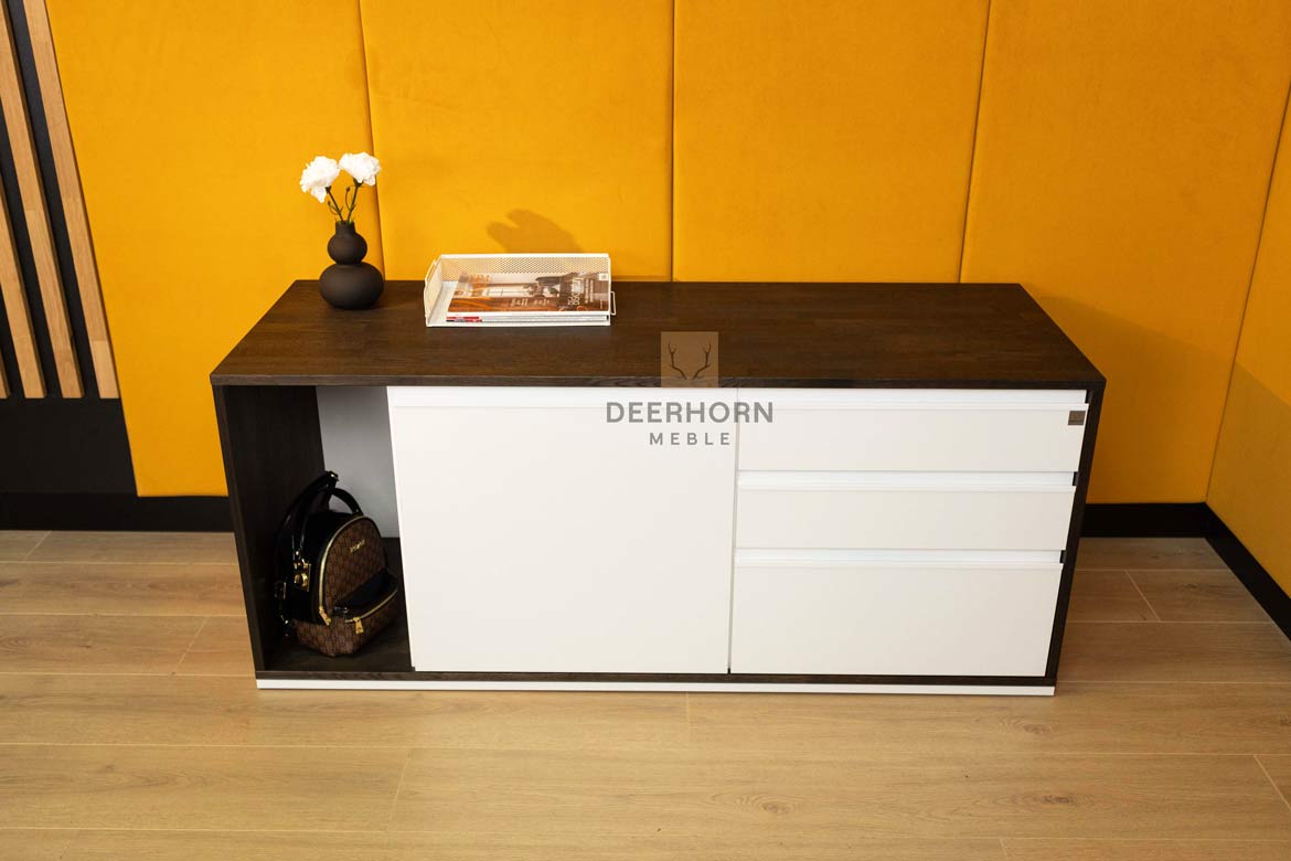 Meuble noir avec tiroirs et étagère de bureau en ébène