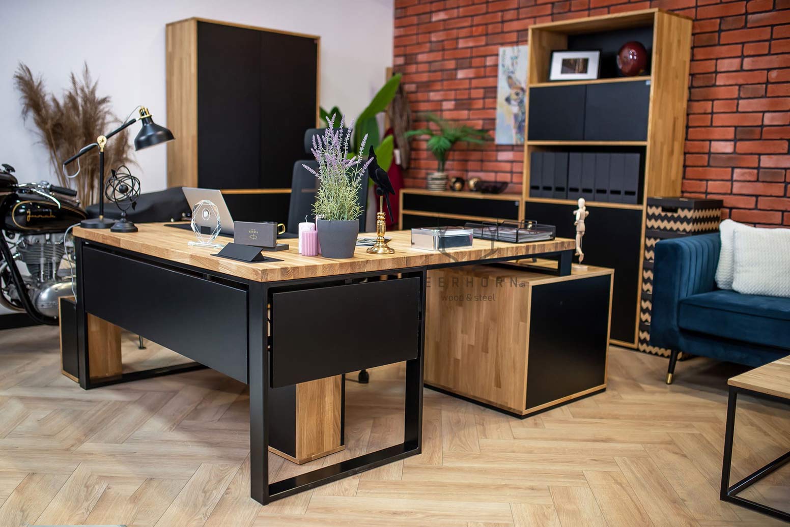 Bureau d'angle pour grand bureau avec plateau en bois, tiroirs et couvercles