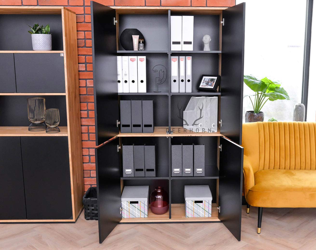 Armoire de bureau noire de la collection modern loft office slim