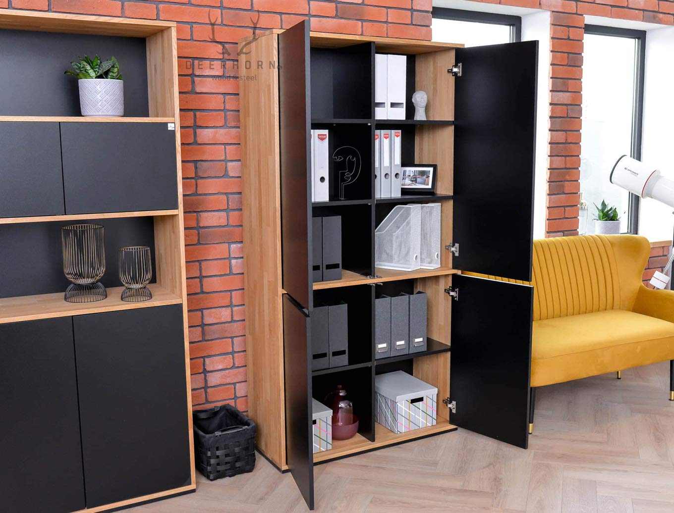Armoire de bureau noire de la collection modern loft office slim