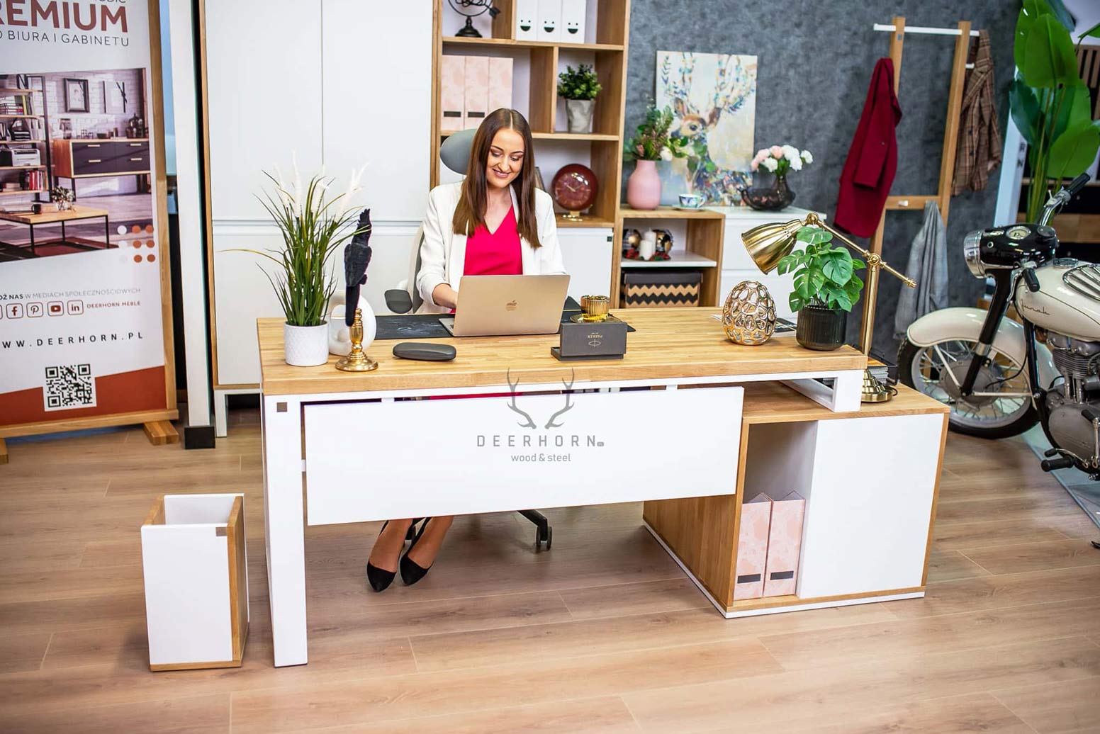 Bureau d'entreprise blanc avec plateau en bois Loft Office Plus Left