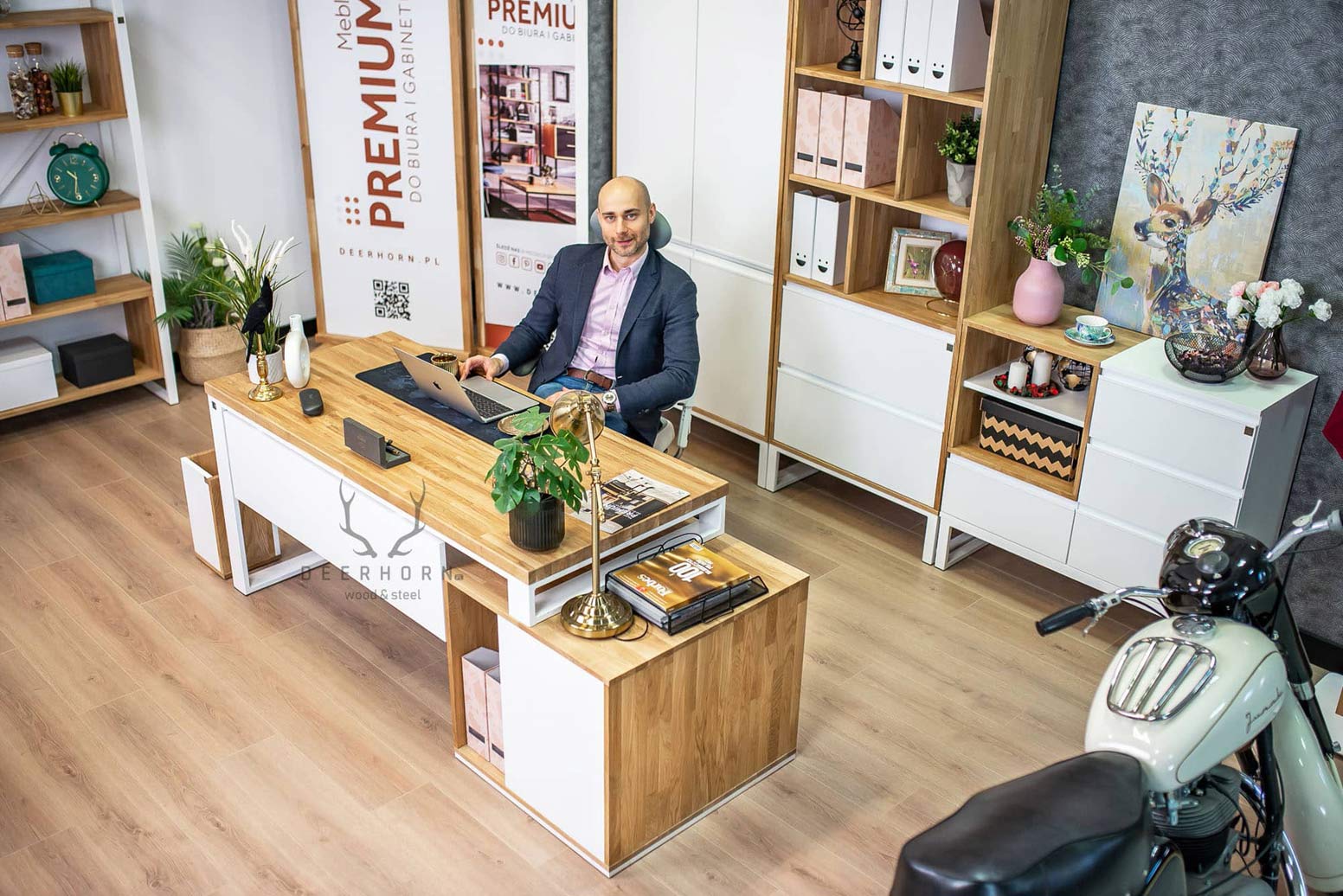 Bureau d'entreprise blanc avec plateau en bois Loft Office Plus Left