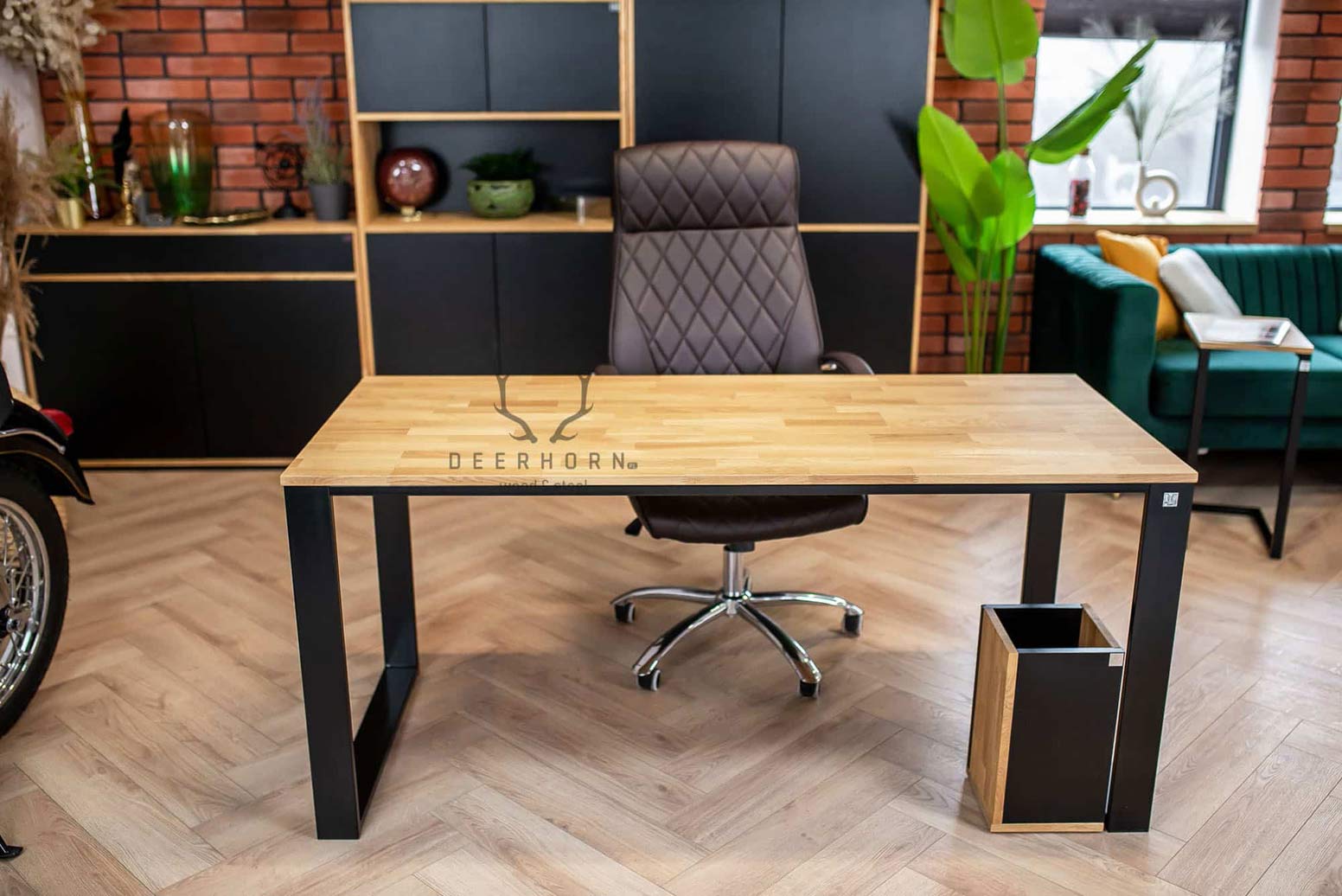 Grand bureau avec plateau plat en bois modern slim