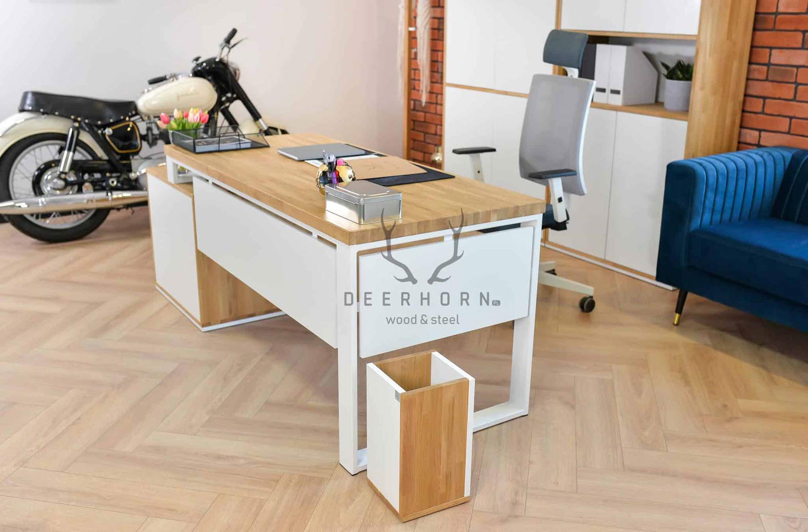Bureau blanc avec couvercle pour bureau de femme ou bureau d'étude