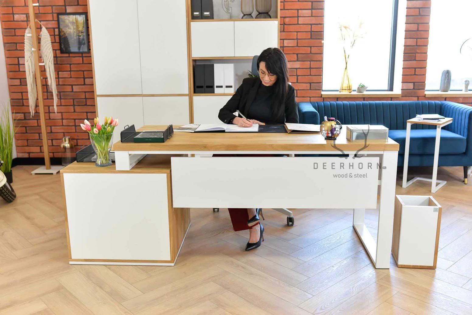 Bureau blanc avec couvercle pour bureau de femme ou bureau d'étude
