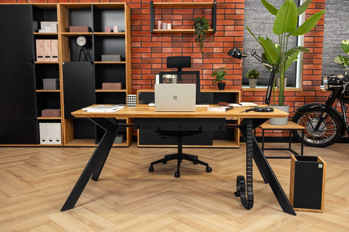 Bureau actif sur pieds inclinés avec plateau en bois 160x70cm