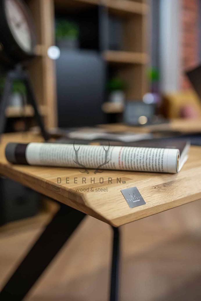 Bureau actif sur pieds inclinés avec plateau en bois 160x70cm