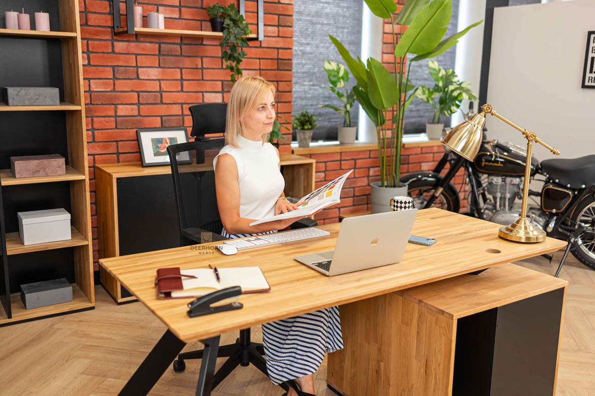 Bureau pour espace de bureau "Future active" court