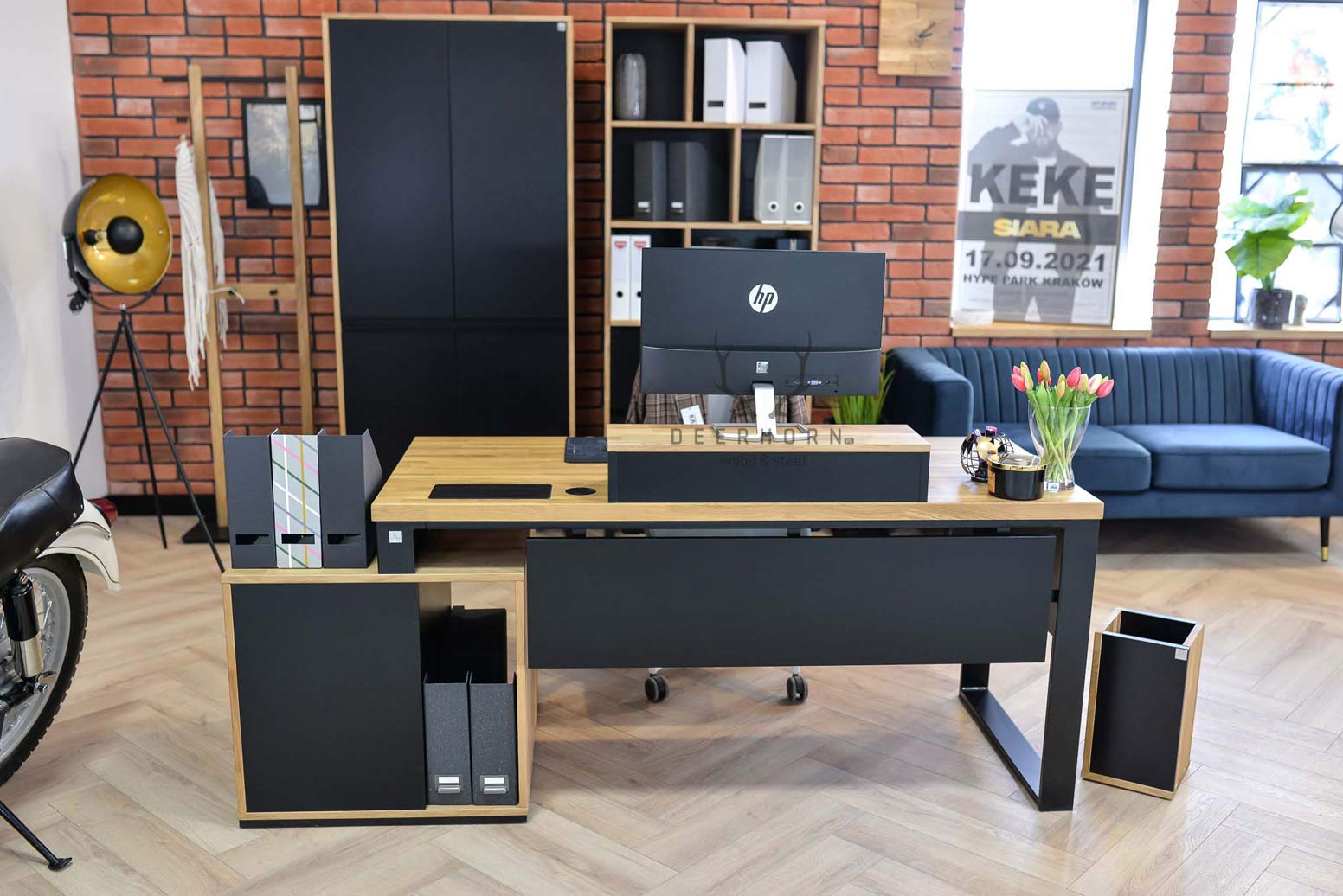 Bureau avec plan de travail pour écran loft industriel premium