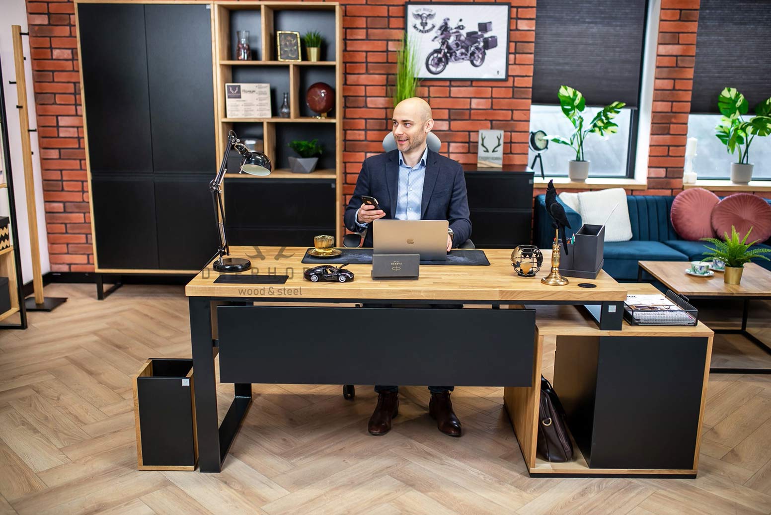 Bureau avec plan de travail pour écran loft industriel premium