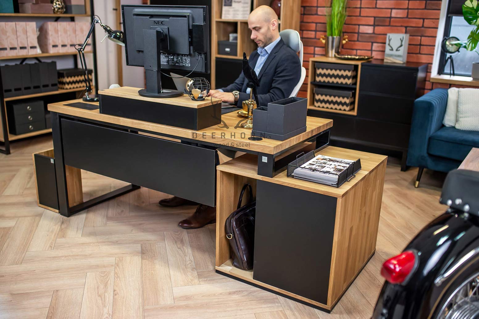 Bureau avec plan de travail pour écran loft industriel premium