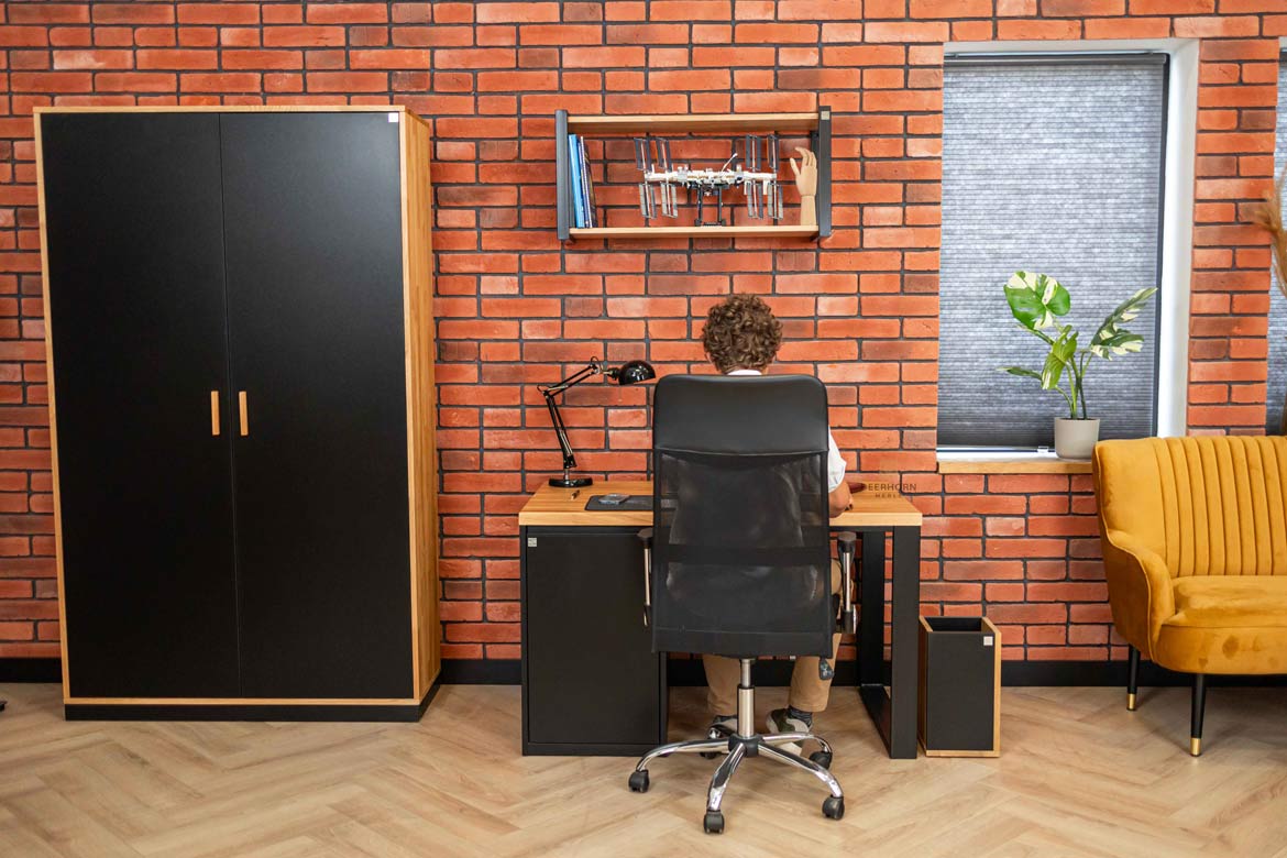 Moderner ergonomischer Jugendschreibtisch mit linkem Schrank