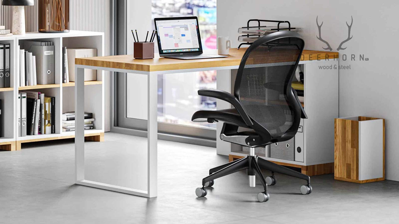 Weißer skandinavischer Bürotisch mit Regalen für Dokumente und Aktenordner