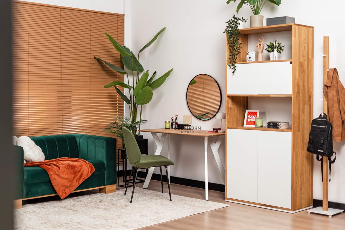 Toilettenartikel für ein Mädchen im Teenageralter für ein kleines Zimmer