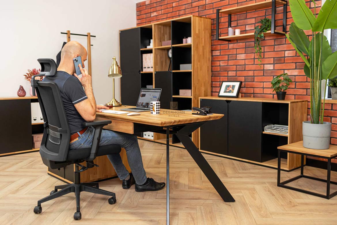 Büroschreibtisch mit Holzplatte Active mit Rollcontainer