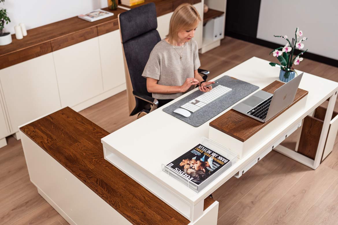 Modernes Büro Eckschreibtisch für Computer mit Schubladen