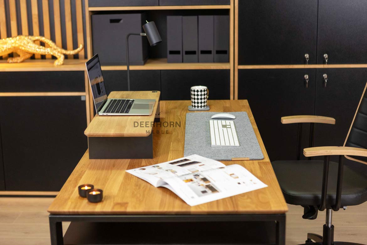 Schreibtisch für Büro und Heimarbeit mit hinterschnittener Holzplatte mit Schrank