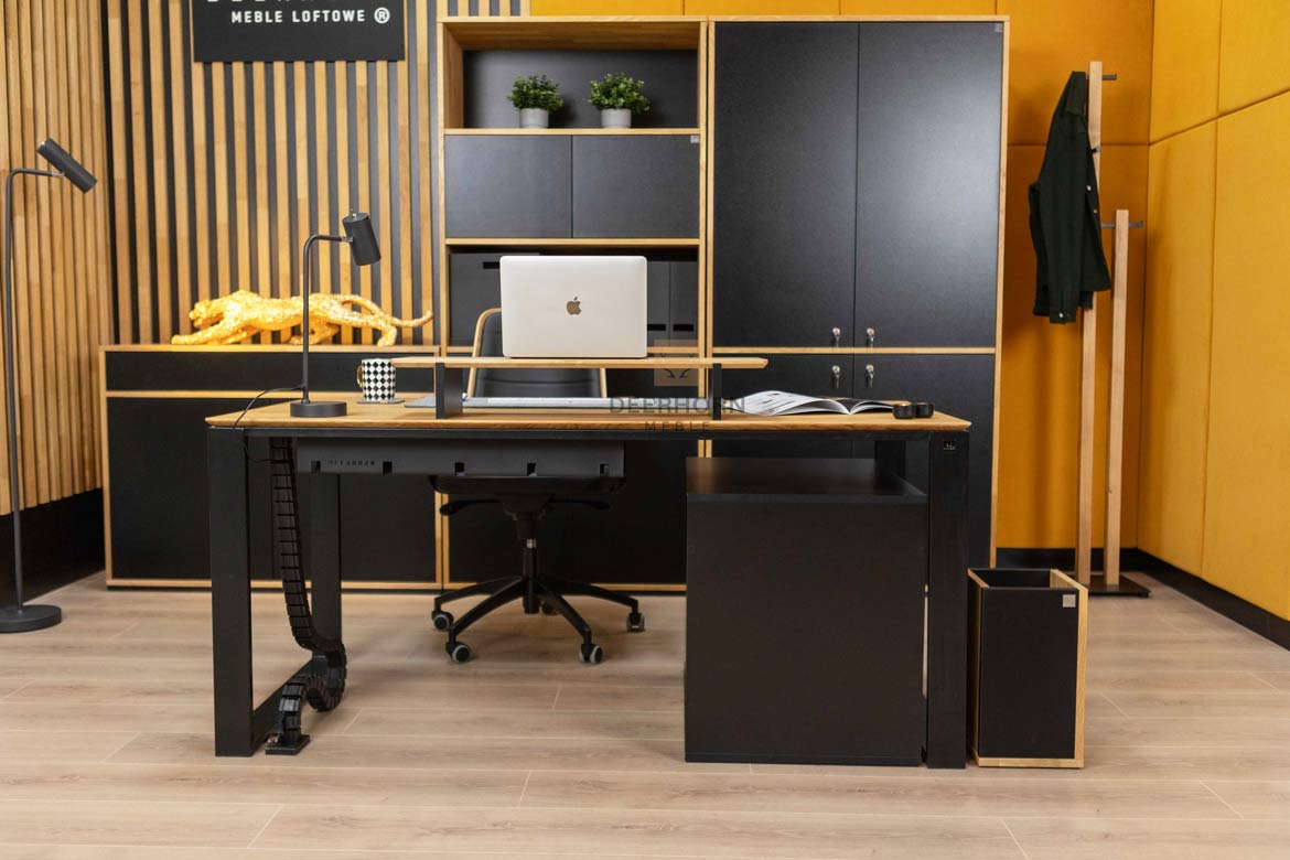 Schreibtisch für Büro und Heimarbeit mit hinterschnittener Holzplatte mit Schrank