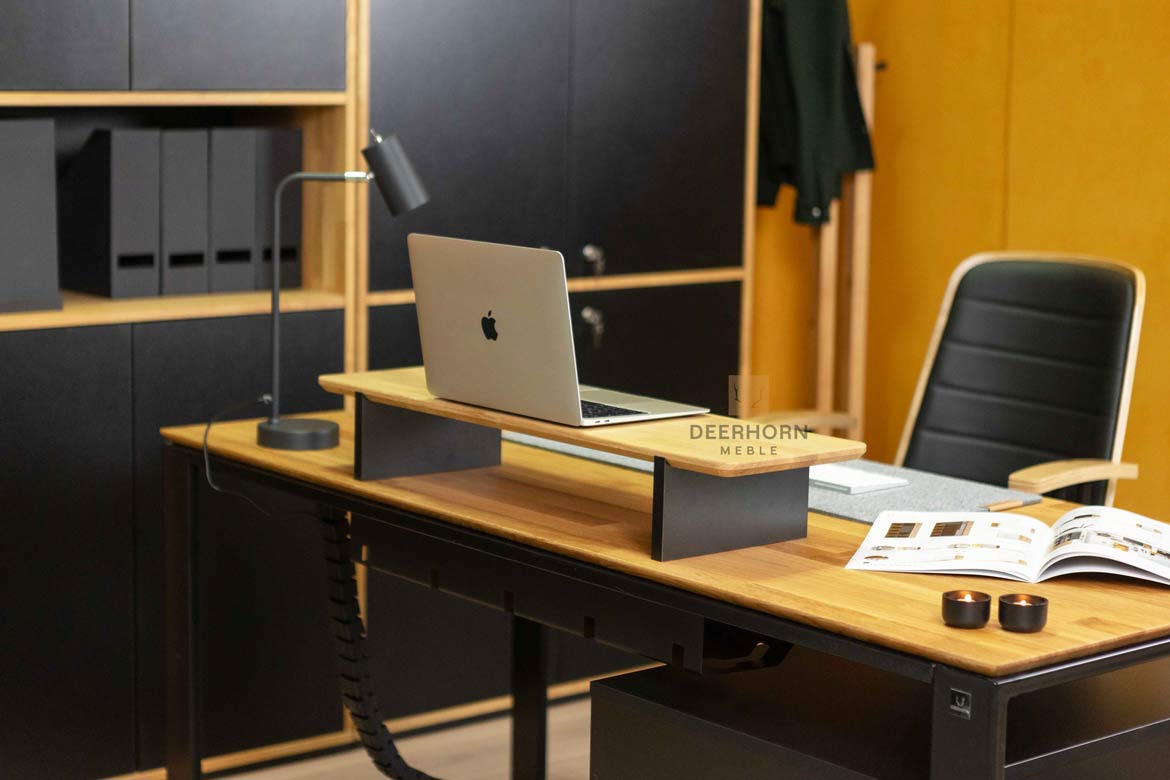 Schreibtisch für Büro und Heimarbeit mit hinterschnittener Holzplatte mit Schrank