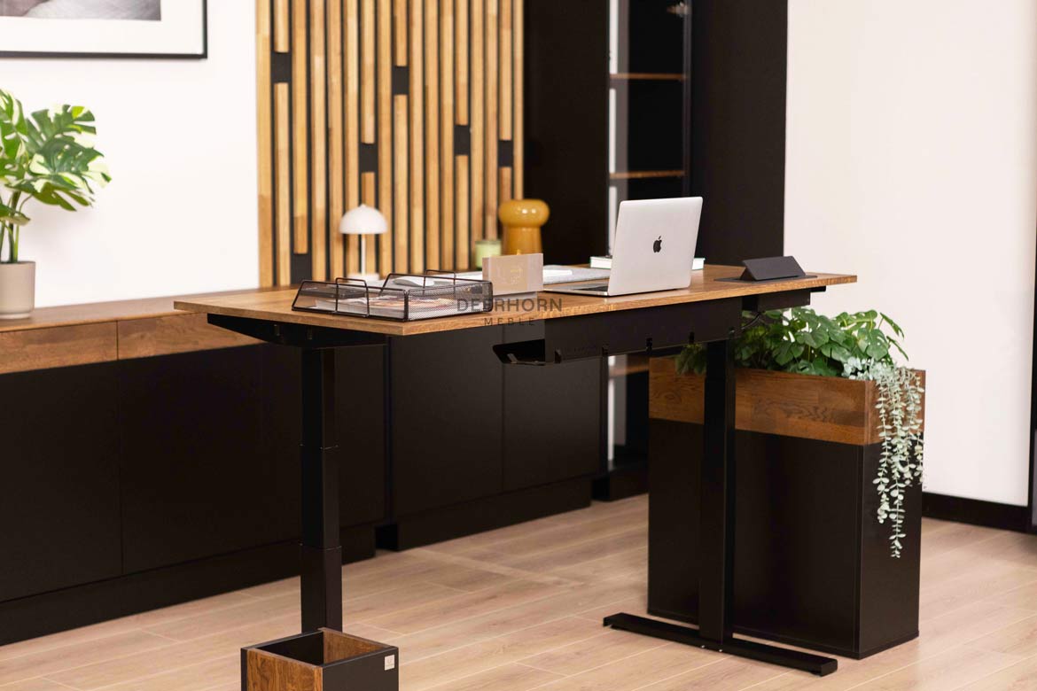 Automatisch höhenverstellbarer Schreibtisch mit Höhenspeicher SLIM