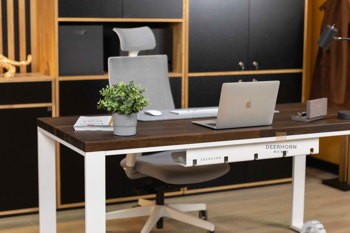 Schreibtisch für Büro weiß mit brauner Holzplatte