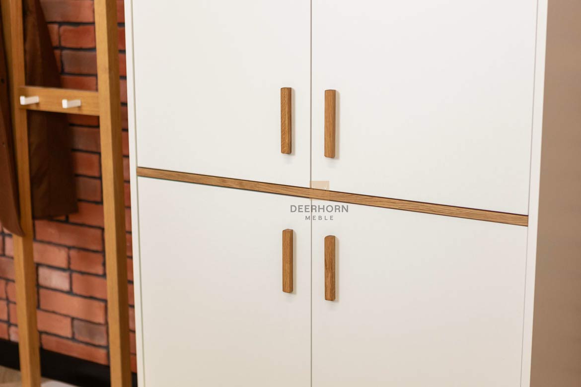 Weißer viertüriger abschließbarer Büroschrank Modern Workplace