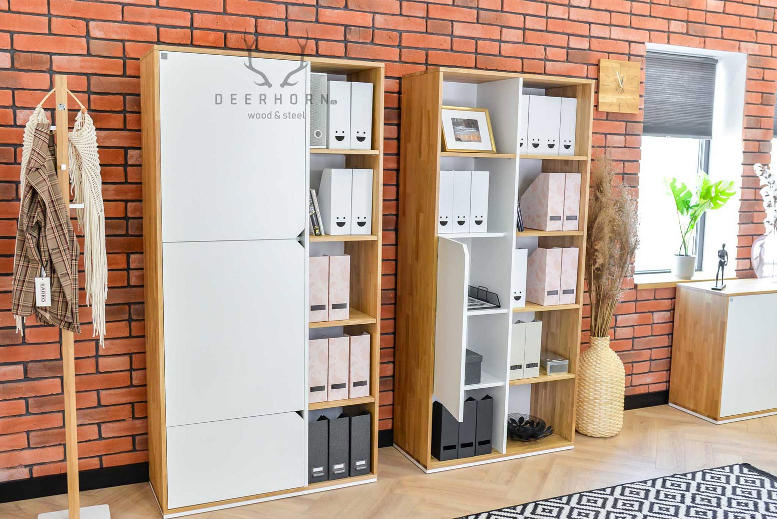 Weißer Büro-Aktenschrank Aktiv