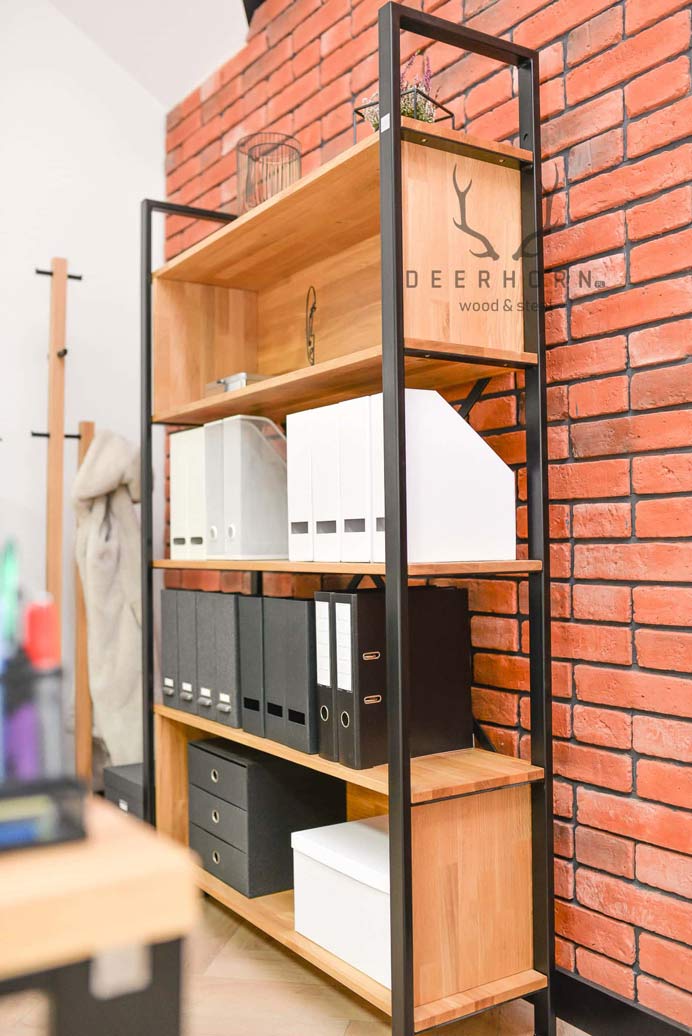 Bücherregal aus Metall und Holz im Loft-Stil Loft-Büro plus