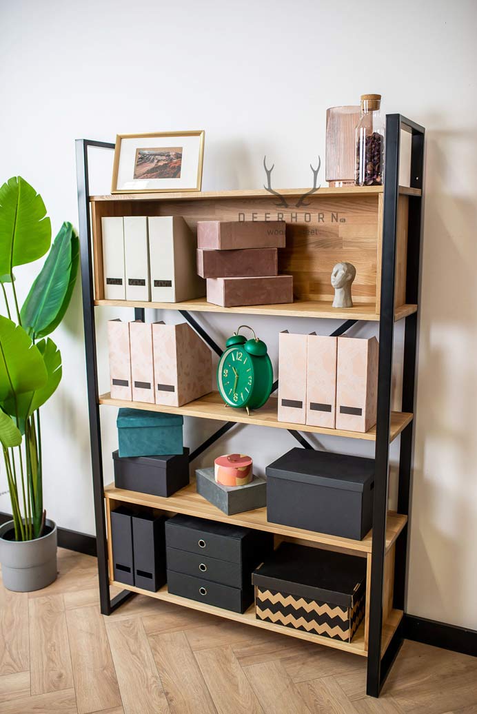 Bücherregal aus Metall und Holz im Loft-Stil Loft-Büro plus