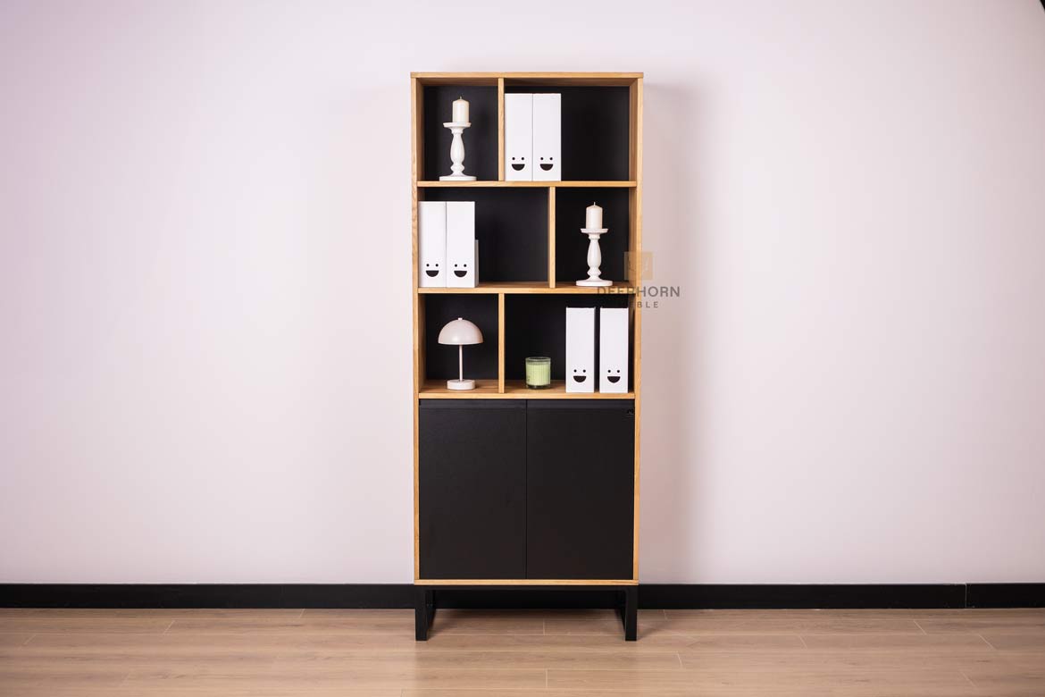 Büroregal mit Regalen für Dokumente und Aktenordner