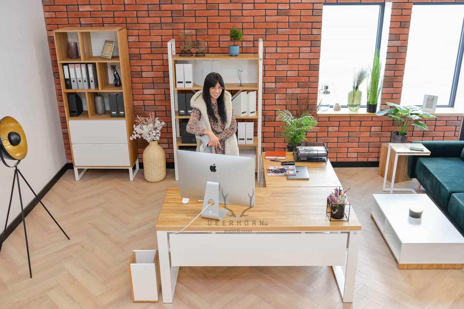 Weißes Bücherregal für Aktenordner oder Bücher loft office plus