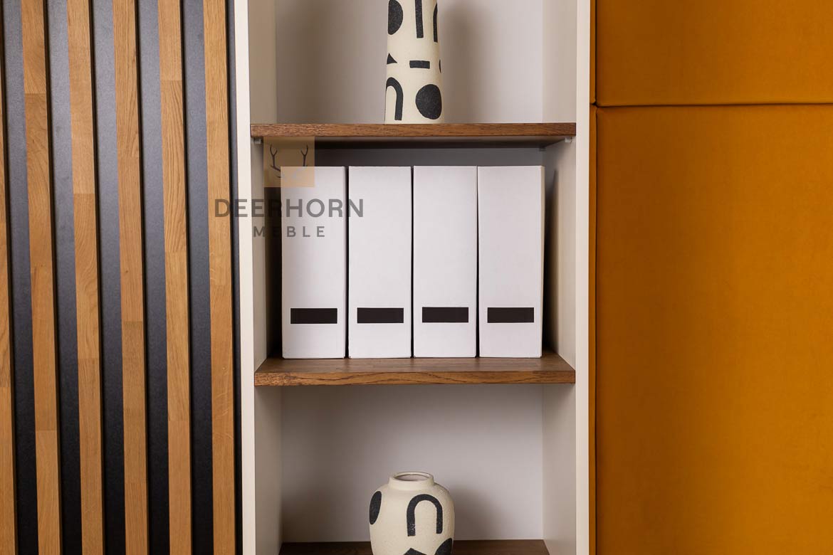 Modernes Bücherregal für das Büro und Home Office