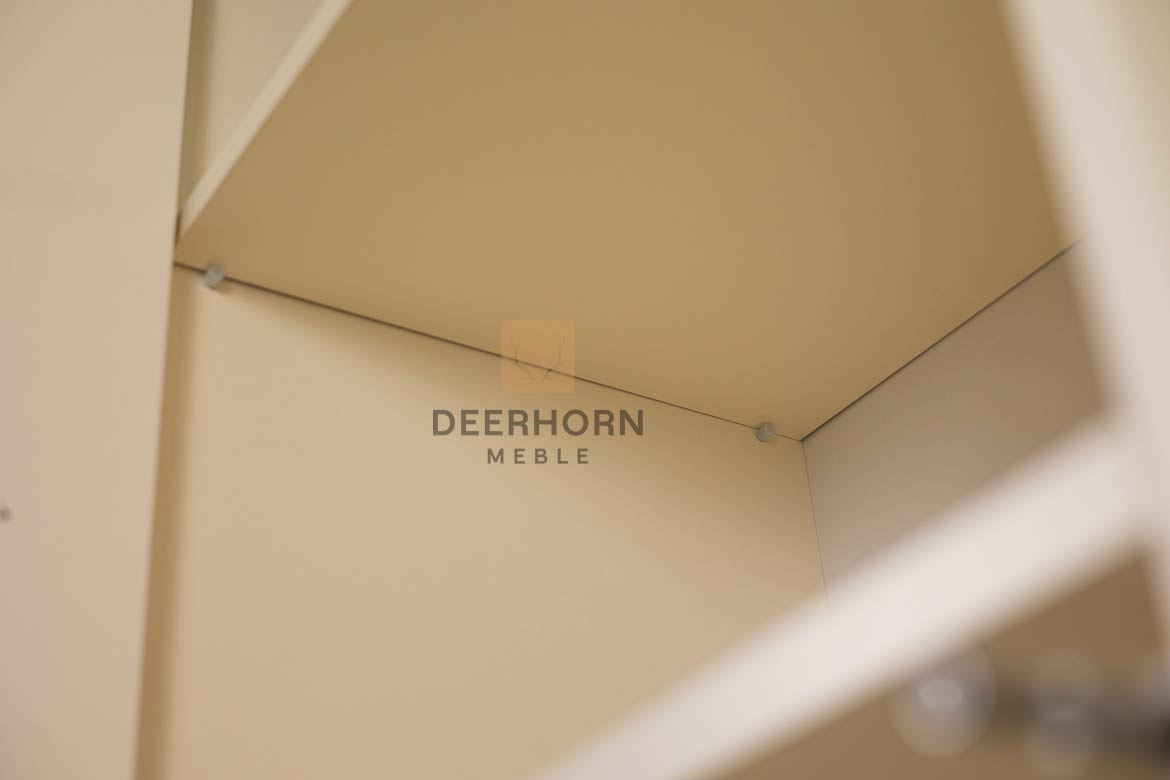 Modernes Bücherregal für das Büro und Home Office