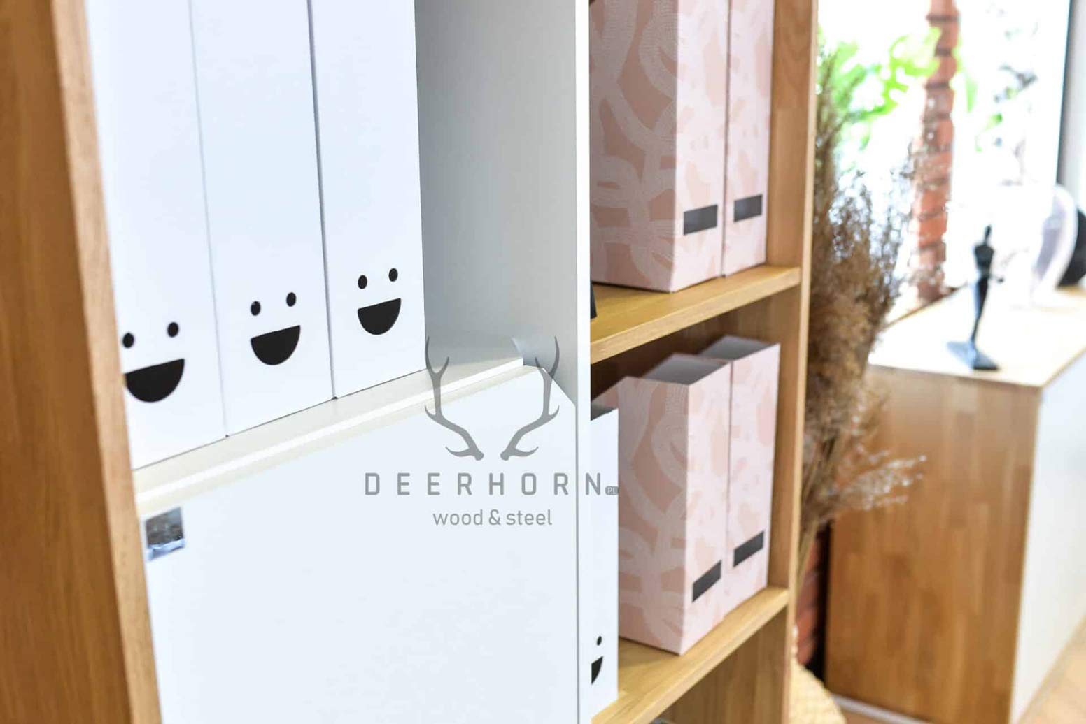 Weißer Büro-Aktenschrank aus der Active-Kollektion