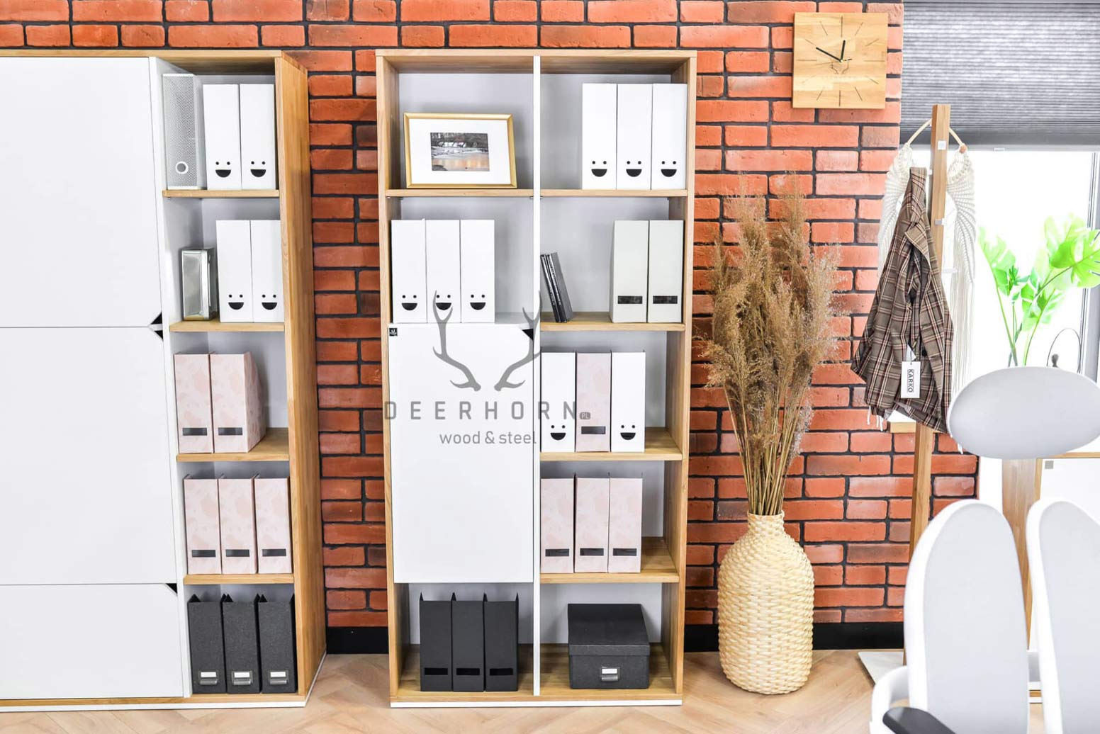 Weißer Büro-Aktenschrank aus der Active-Kollektion