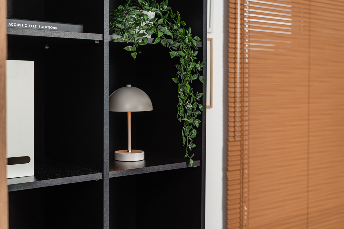 Halboffener Bücherschrank für Dokumente und Ordner 80 cm