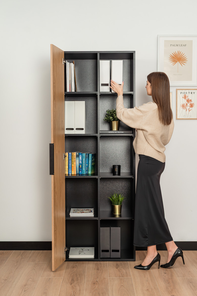 Büro-Aktenschrank schwarz mit Holzmaserungselementen