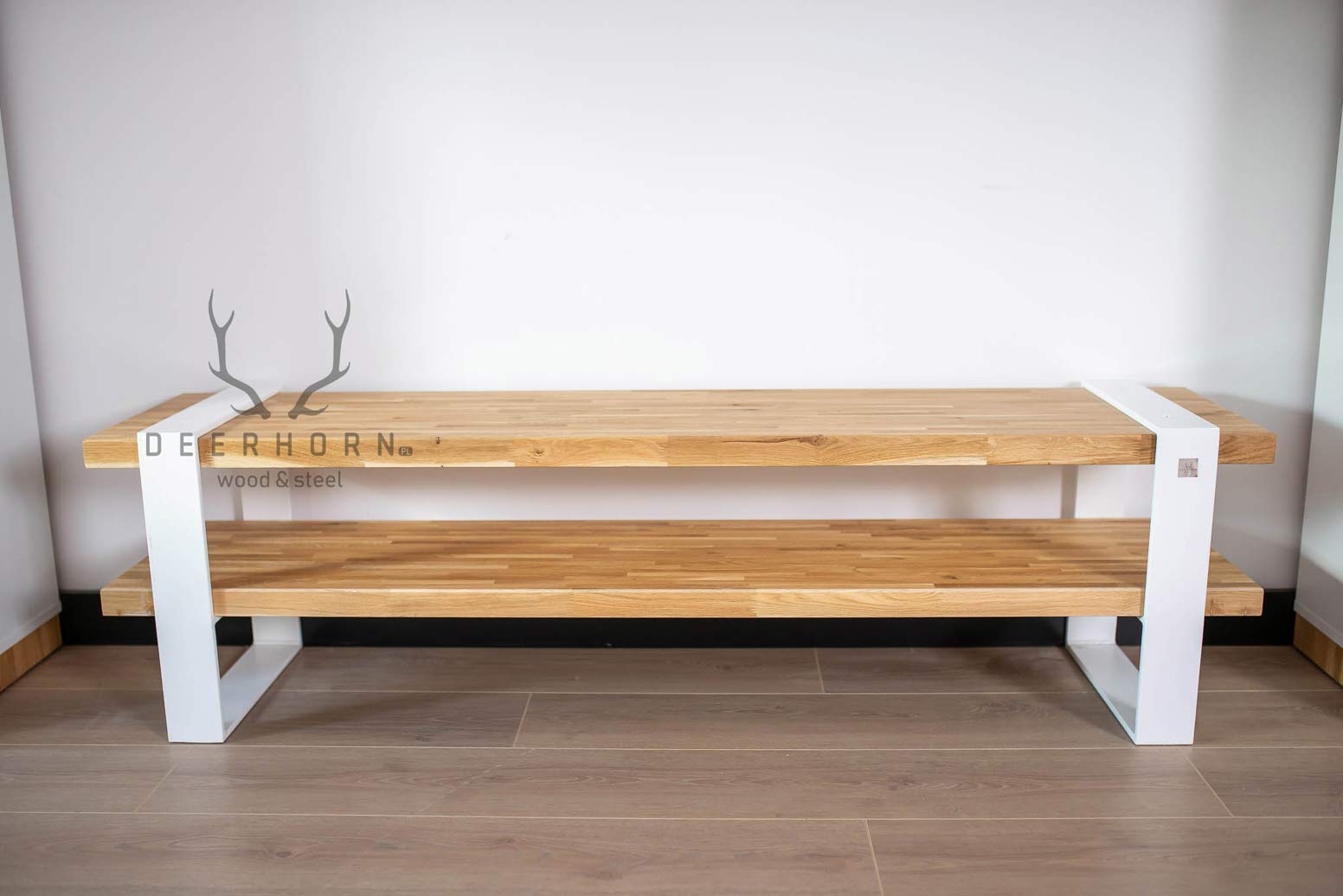 Moderner weißer RTV-Schrank Holz Metall skandinavischer Stil