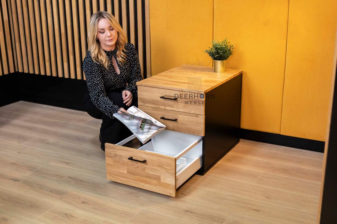 Eichenholzsockel mit Schubladen für Schreibtisch mit Holzplatte