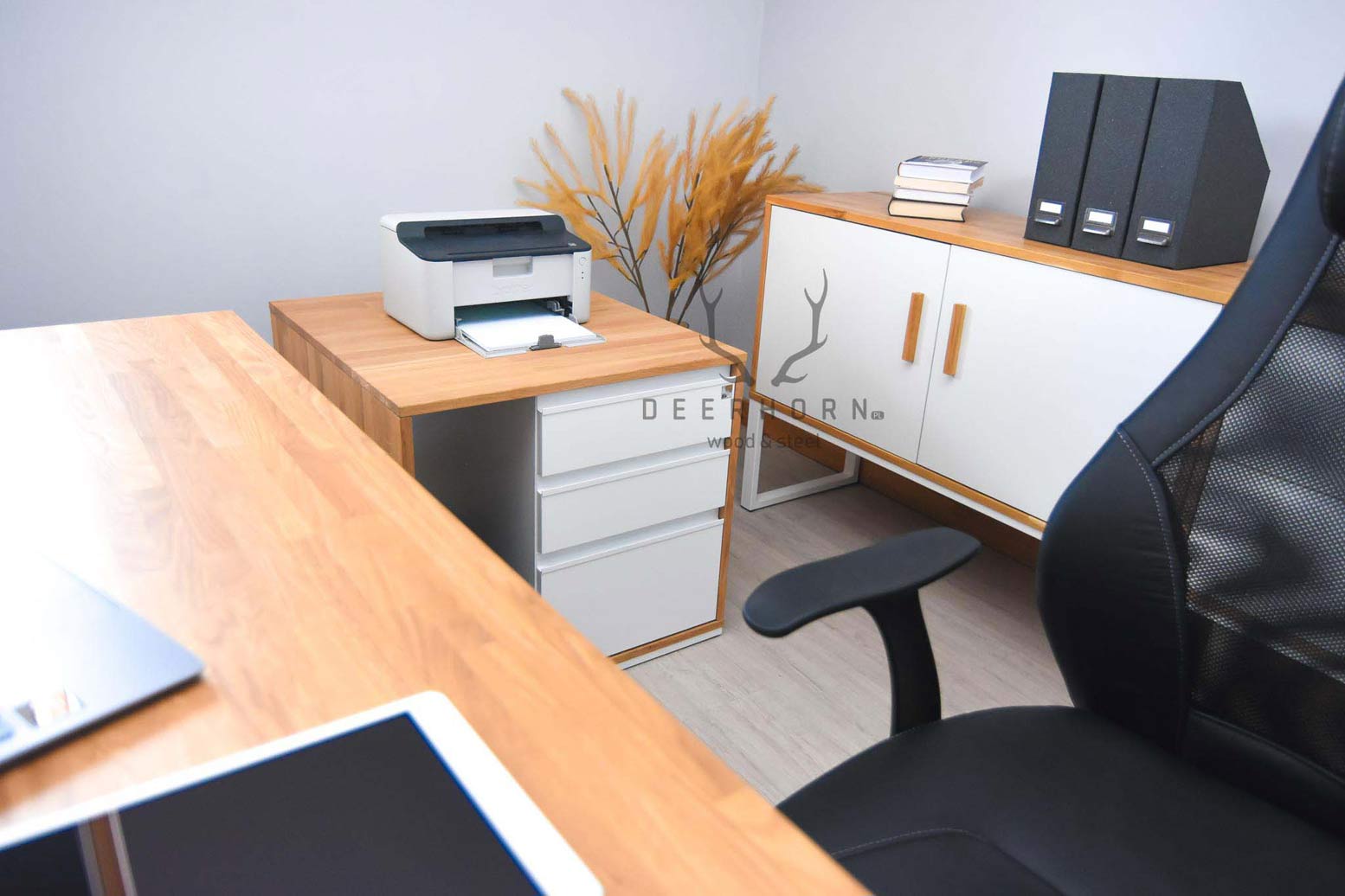 Weißer Rollcontainer mit Schubladen "loft office plus"